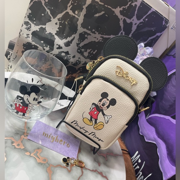 Primark Disney Mickey Mouse Crossbody Bag with Disney Wine glass and Mini Charm - Picture 10 of 10